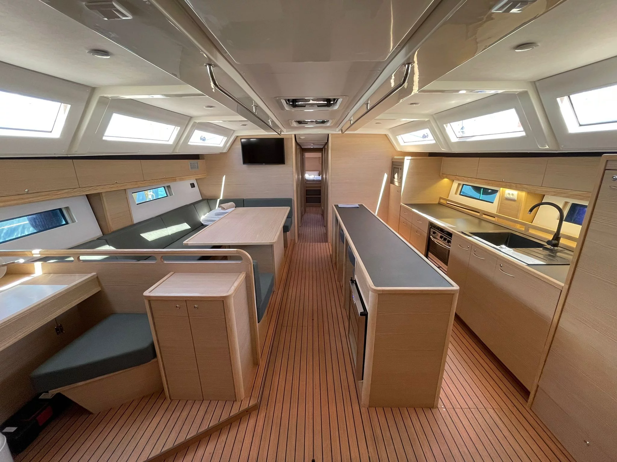 D&D Kufner 54.2 (LUPELA) Interior image - 10