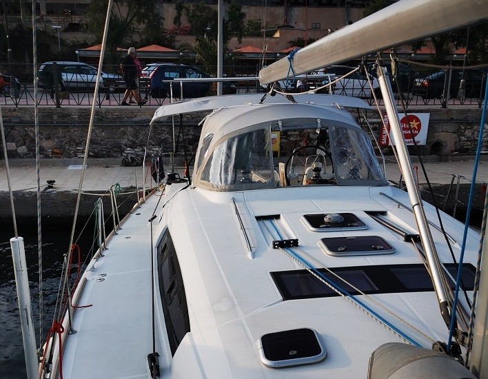Photo #3 - Beneteau Oceanis 50 Family (Seladon II) in Lavrion - 16967