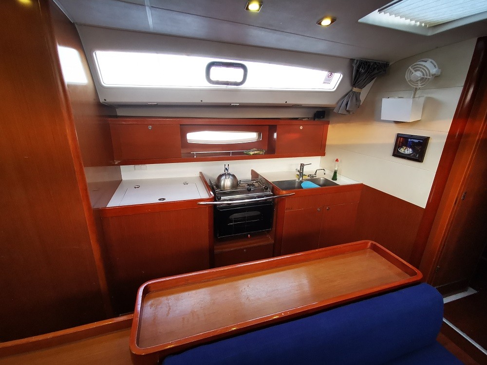 Photo #19 - Beneteau Oceanis 50 Family (Seladon II) in Lavrion - 16967
