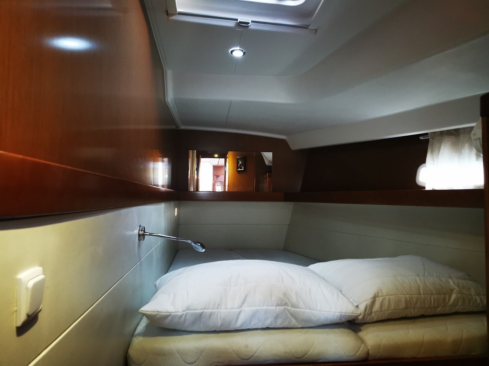 Photo #12 - Beneteau Oceanis 50 Family (Seladon II) in Lavrion - 16967