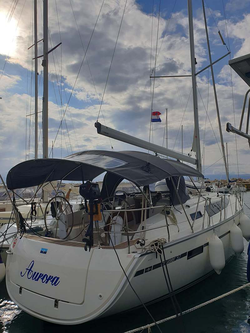 Photo #5 - Bavaria Cruiser 37 (AURORA) en Baska Voda - 16043