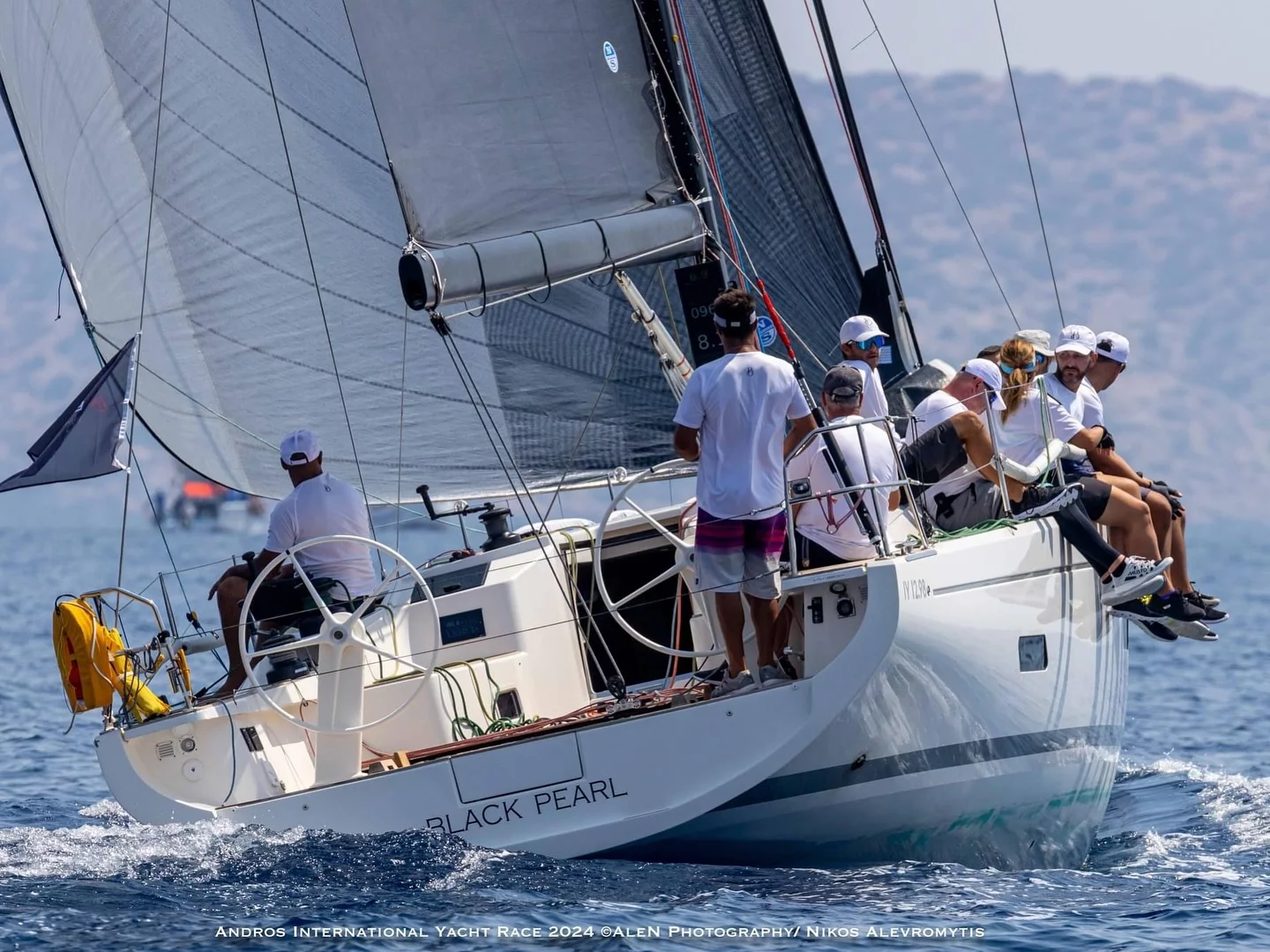 Italia Yachts 12.98 (Black Pearl)  - 2