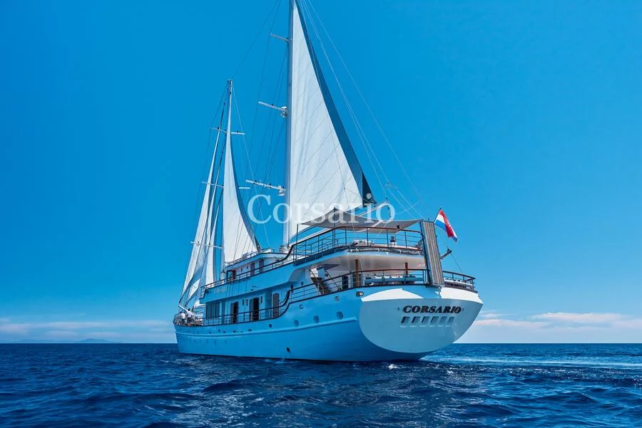 Luxury Sailing Yacht Corsario (Corsario)  - 30
