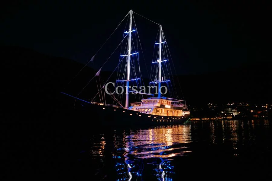 Luxury Sailing Yacht Corsario (Corsario)  - 36