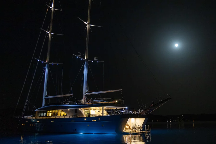 Luxury Sailing Yacht Love Story (Love Story)  - 25