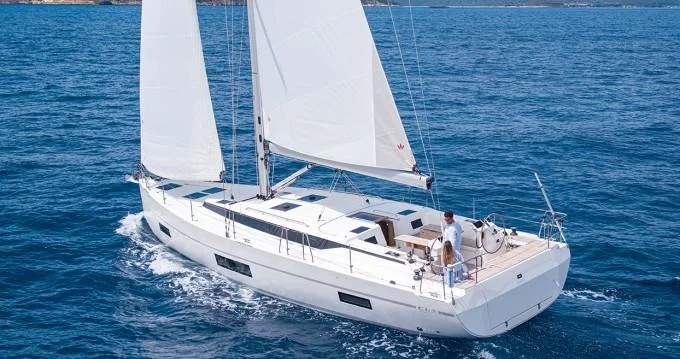Bavaria C45 Style (Amaryllis)  - 4