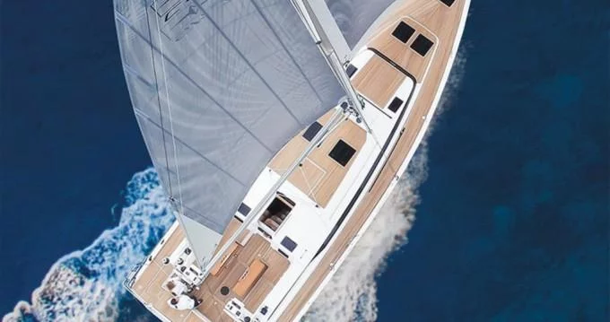 Bavaria C45 Style (Amaryllis)  - 6