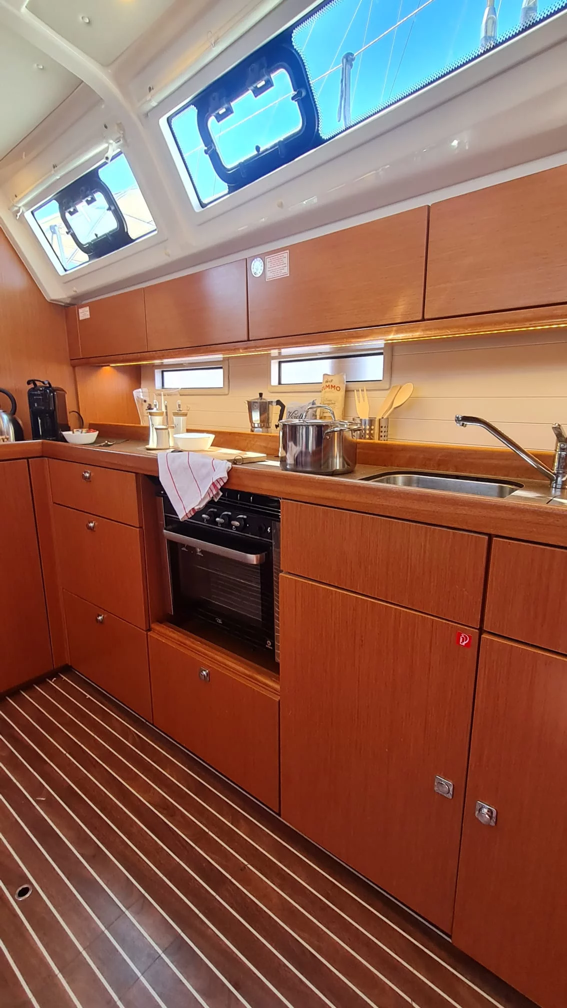 Bavaria Cruiser 46 (Baaria)  - 2