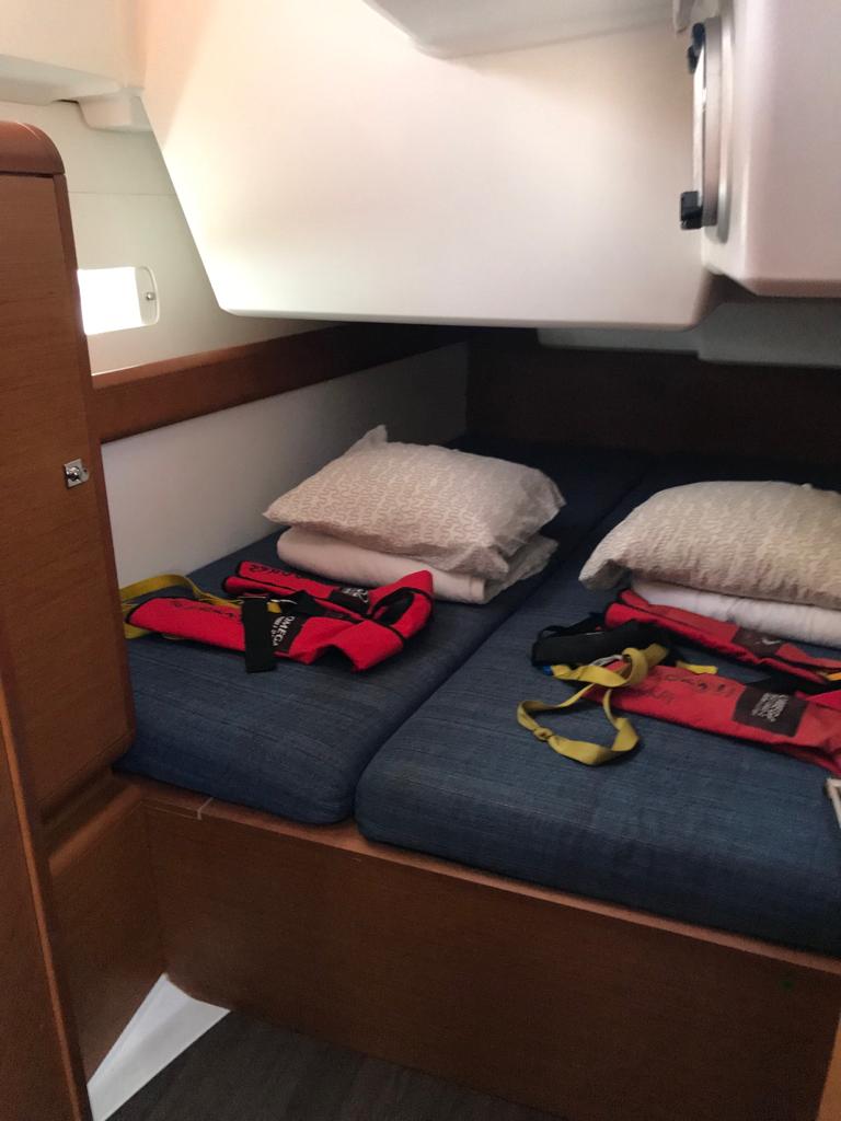Photo #11 - Sun Odyssey 519 (Alboran Prosecco (Majorca)) in Palma - 10519
