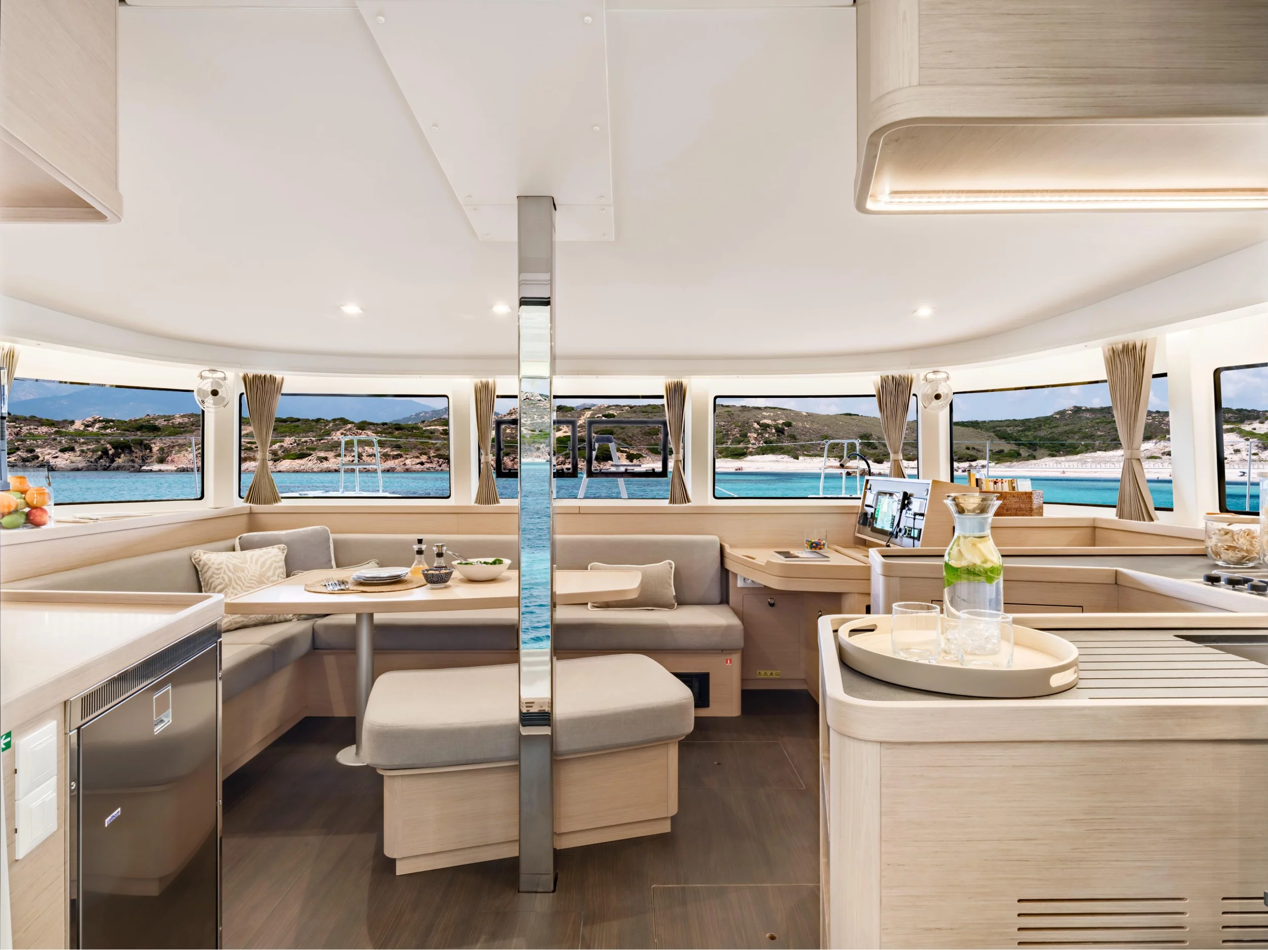 Lagoon 42 (BYC SALVADOR) Interior image - 5