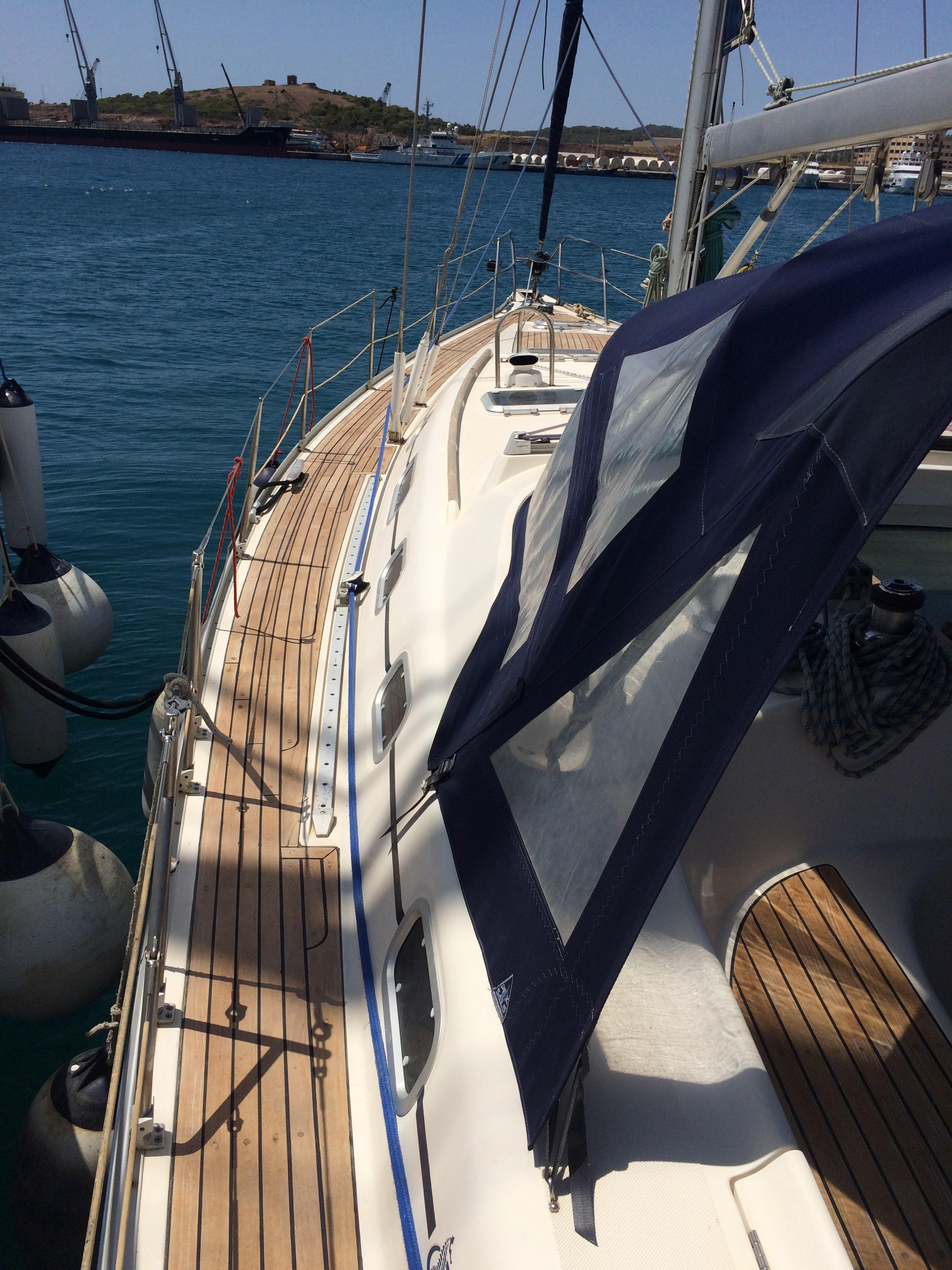 Photo #7 - Ocean Star 51.2 (Cronos) en Lavrion - 17331