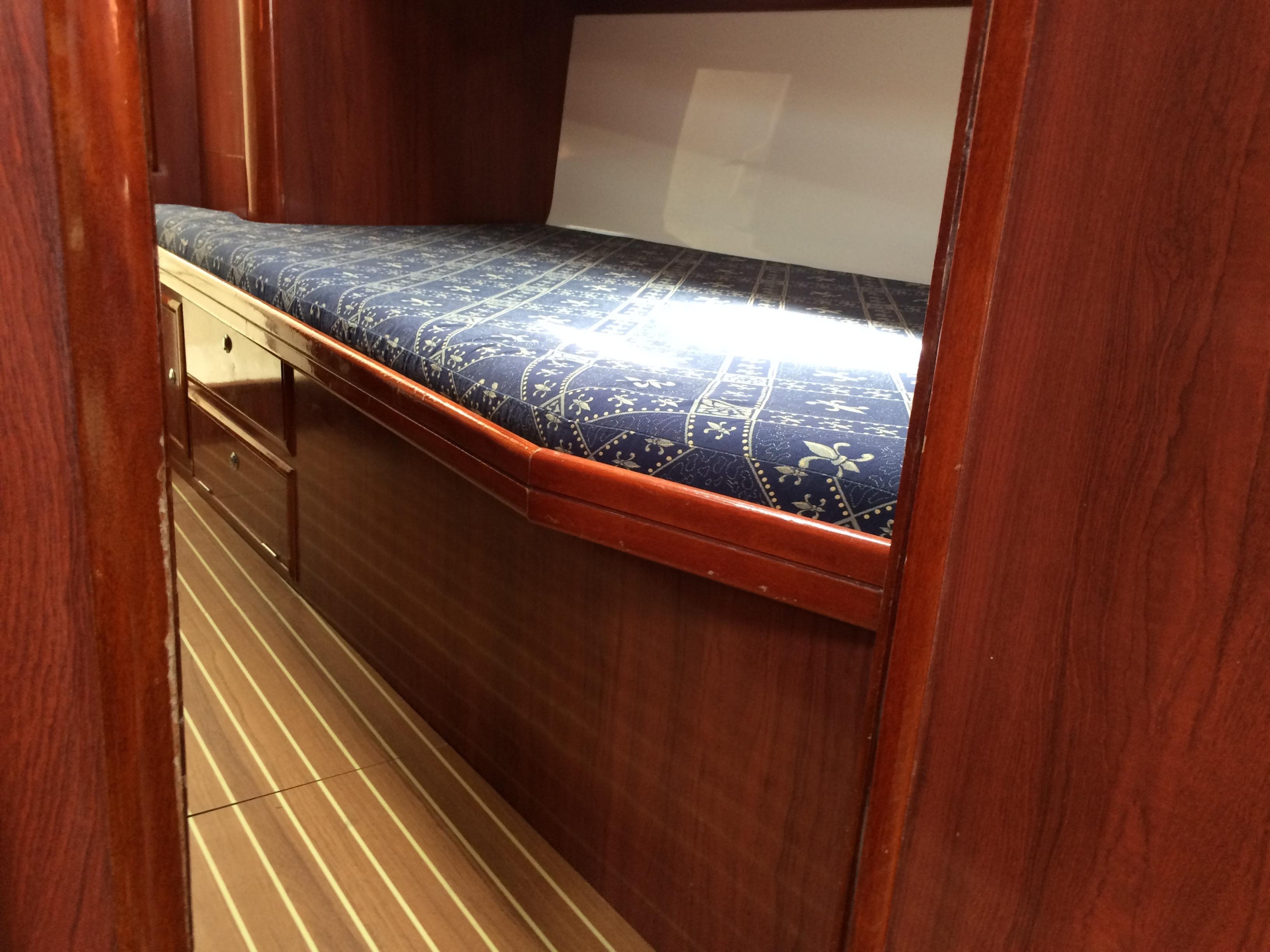 Photo #18 - Ocean Star 51.2 (Cronos) en Lavrion - 17331