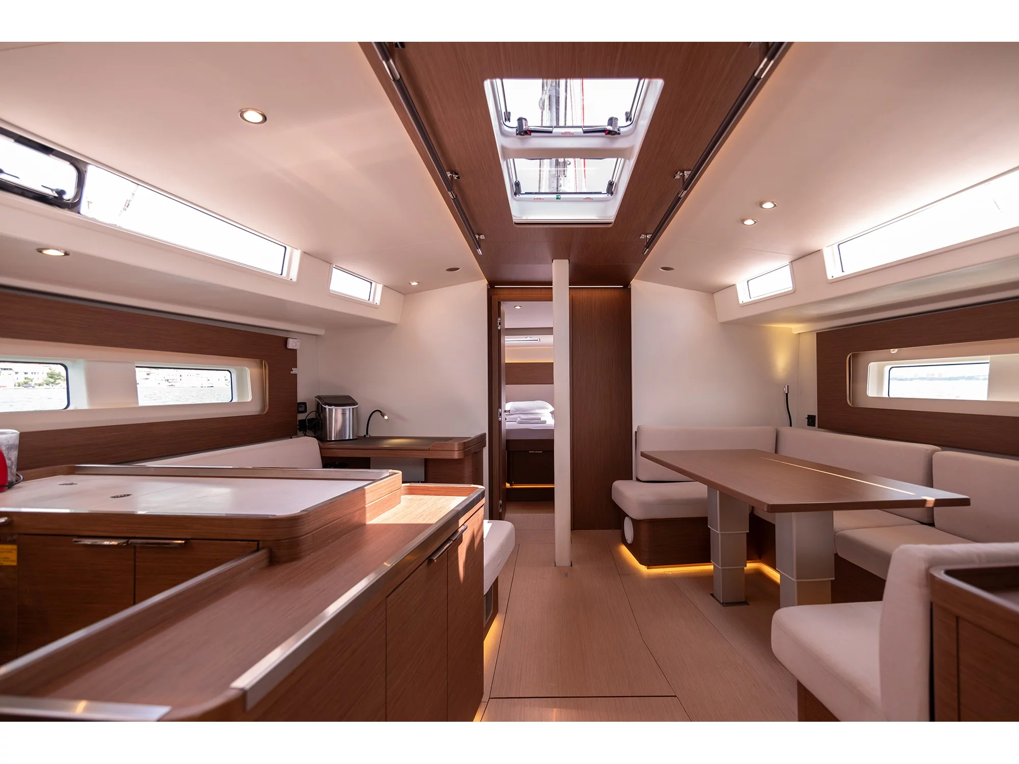 Oceanis 54 (SPRING SONG) Interior image - 9