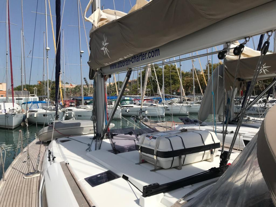 Photo #10 - Sun Odyssey 519 (Alboran Cognac (Majorca)) in Palma - 6744