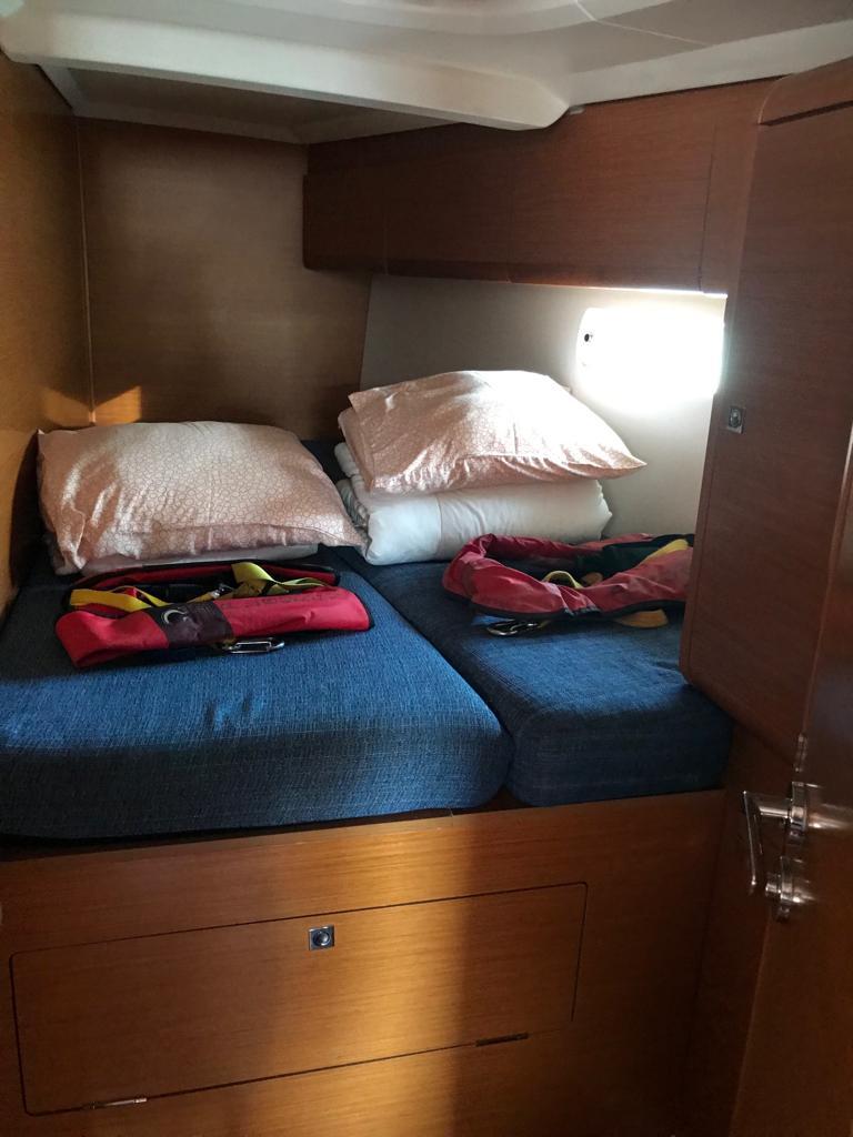 Photo #11 - Sun Odyssey 519 (Alboran Cognac (Majorca)) in Palma - 6744