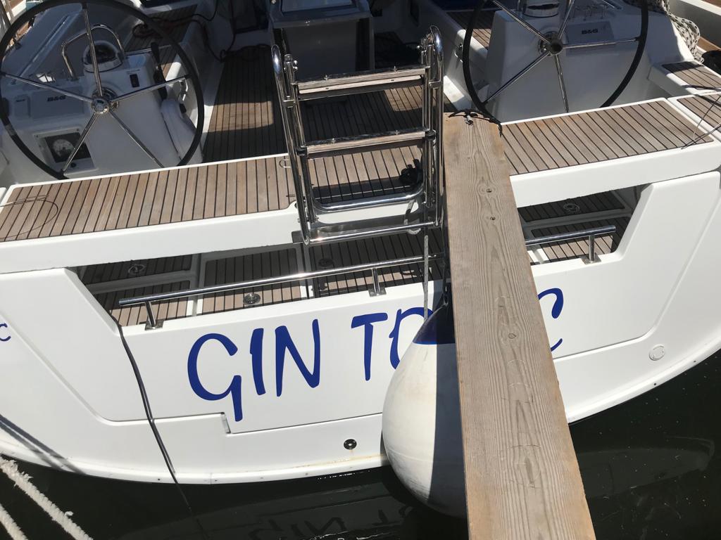 Photo #4 - Oceanis 45-4 (Alboran Gin Tonic (Majorca)) in Palma - 6733