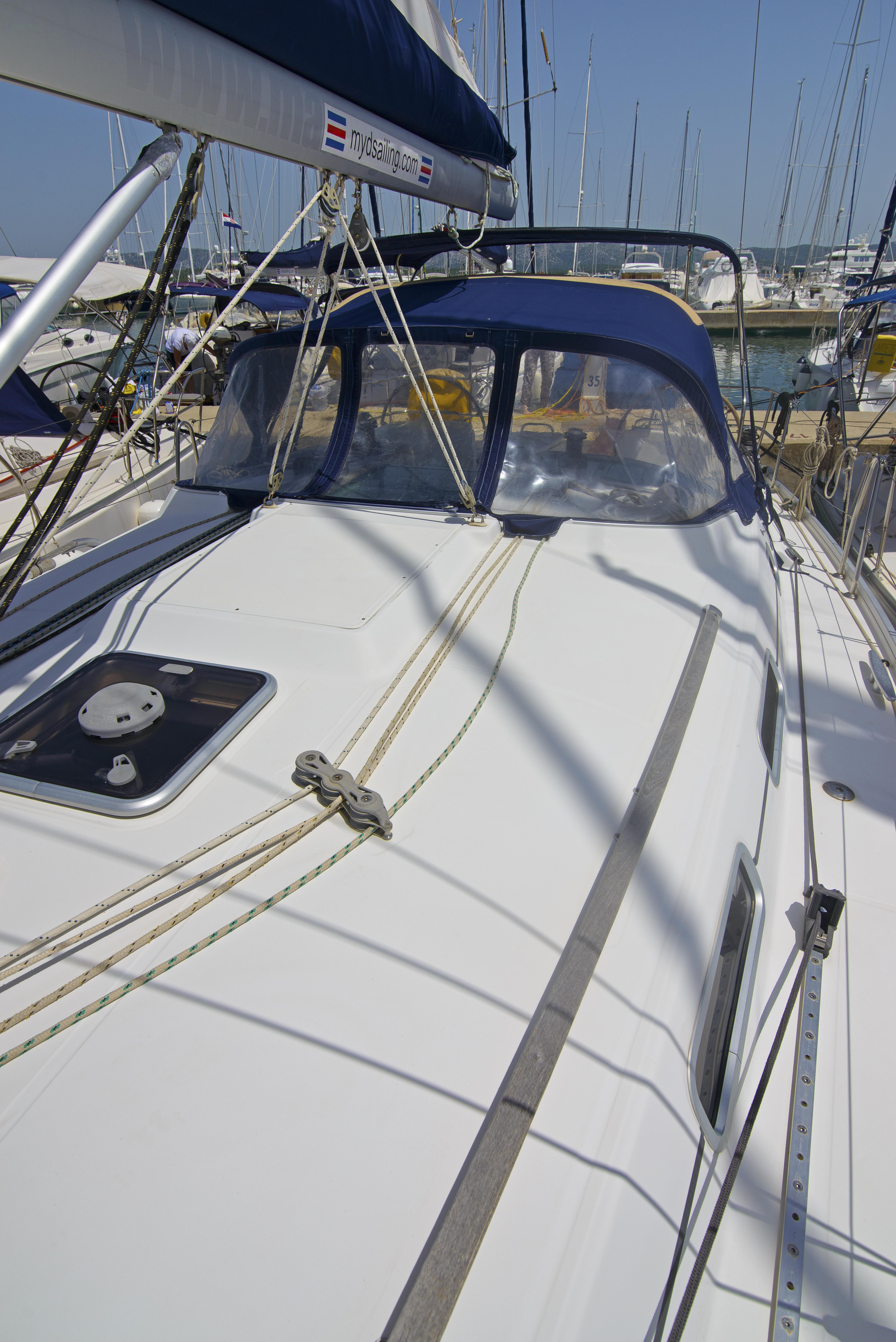 Photo #9 - Beneteau Cyclades 39.3 (Helena) in Murter - 15599