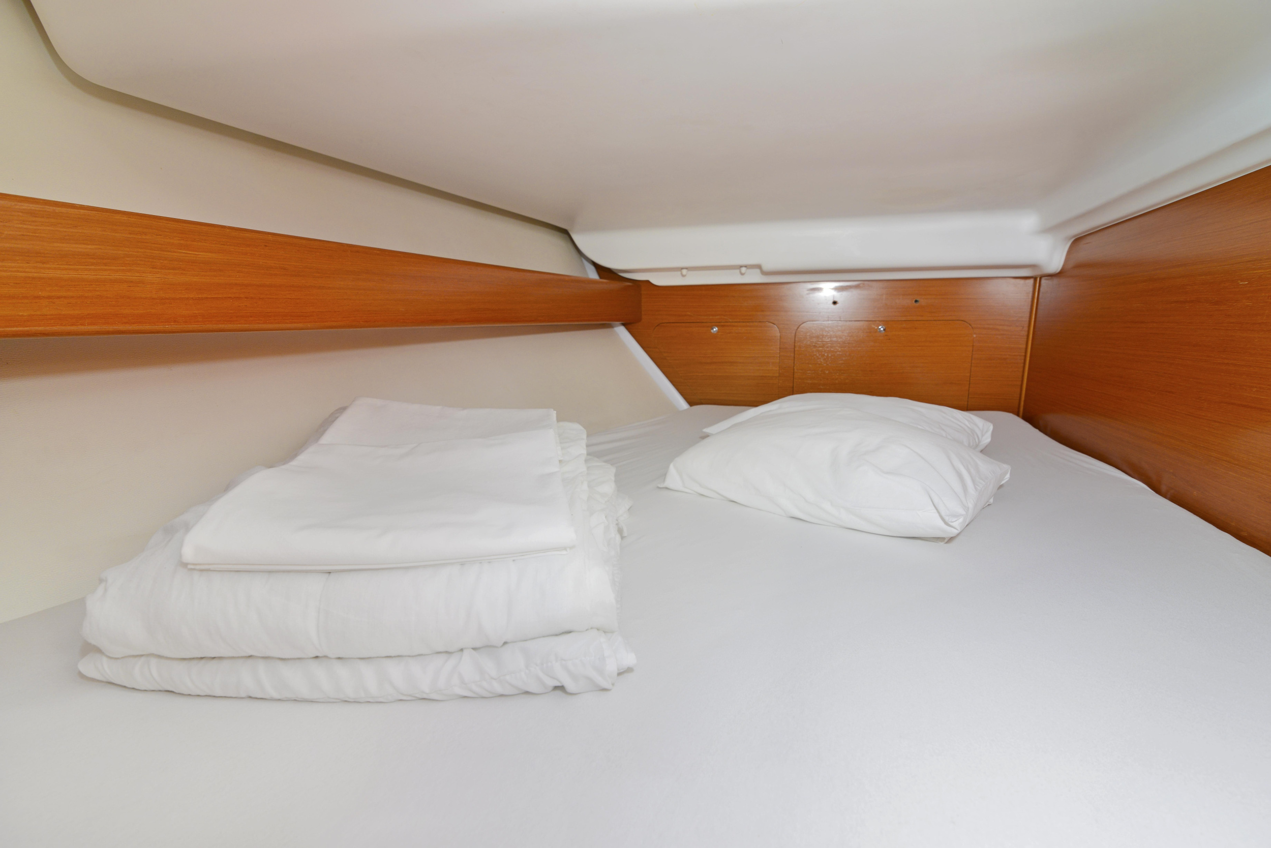 Photo #6 - Beneteau Cyclades 39.3 (Helena) in Murter - 15599