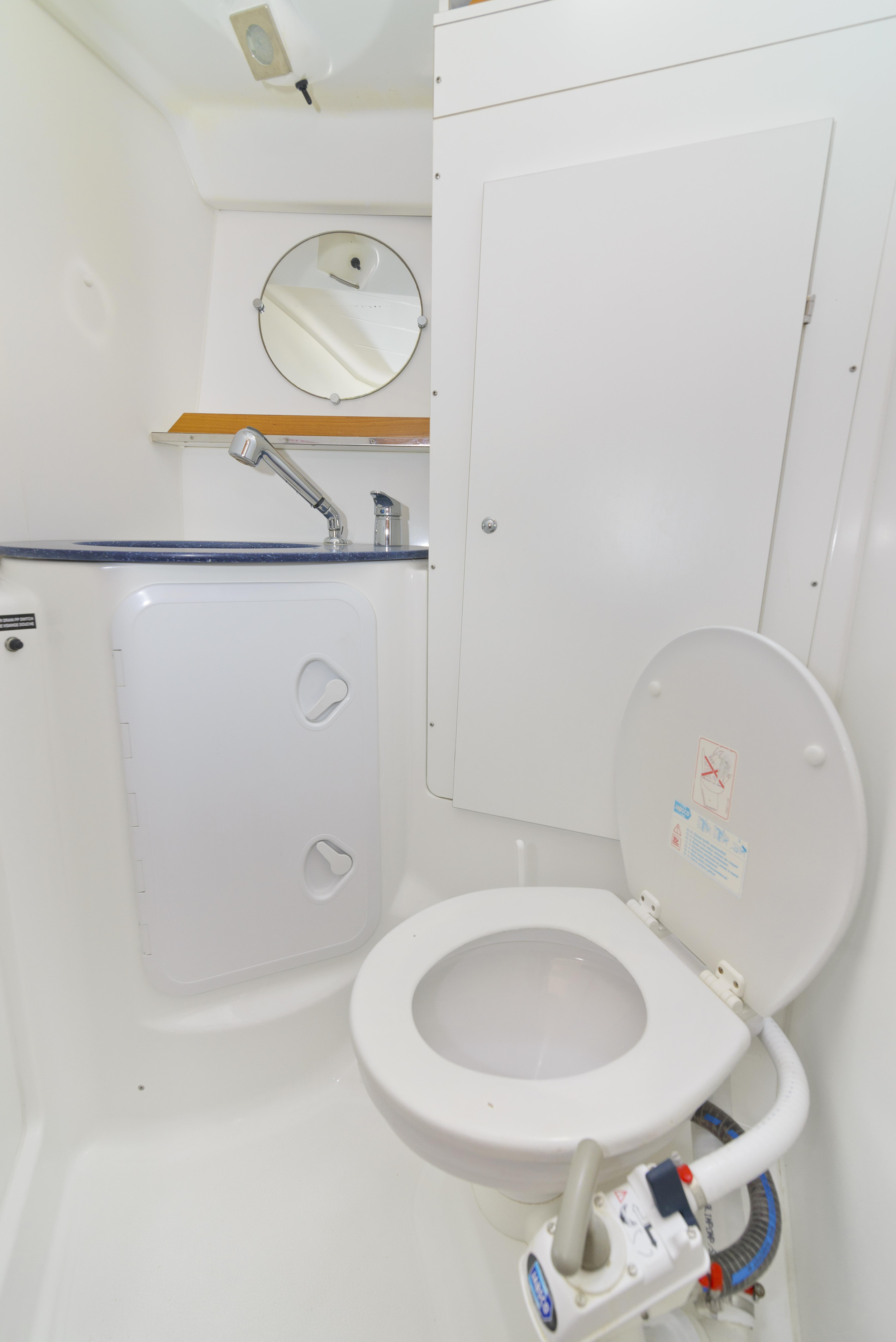 Photo #12 - Beneteau Cyclades 39.3 (Helena) in Murter - 15599