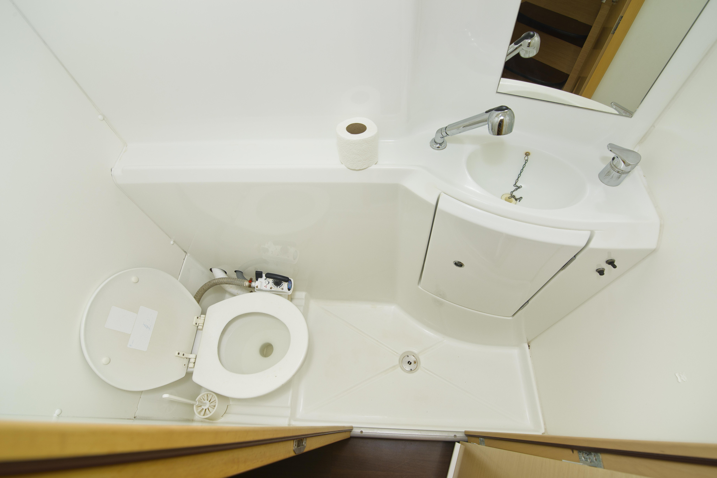Photo #4 - Lagoon 380 (Moonshadow) in Mord - 20636