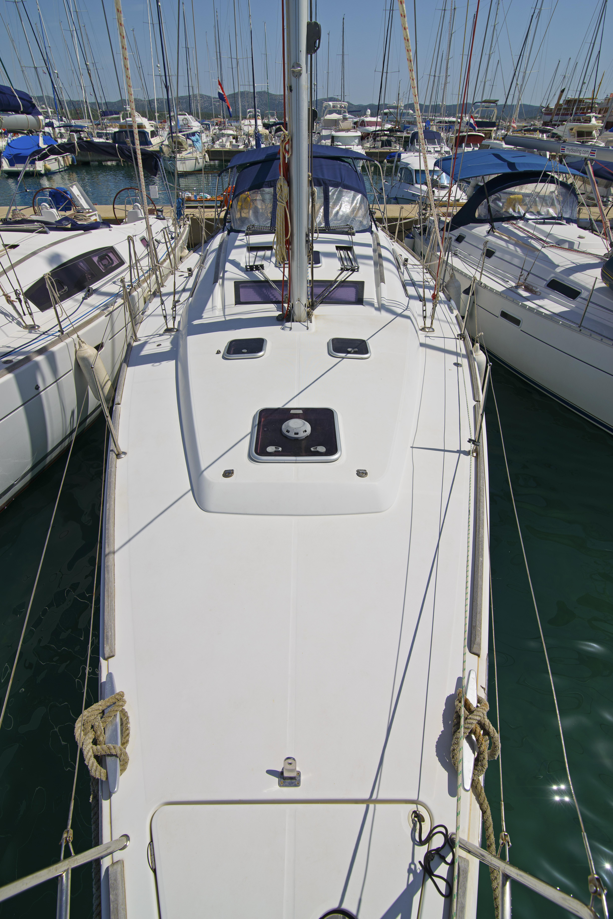 Photo #11 - Beneteau Oceanis 43 (Mataa) in Murter - 5410