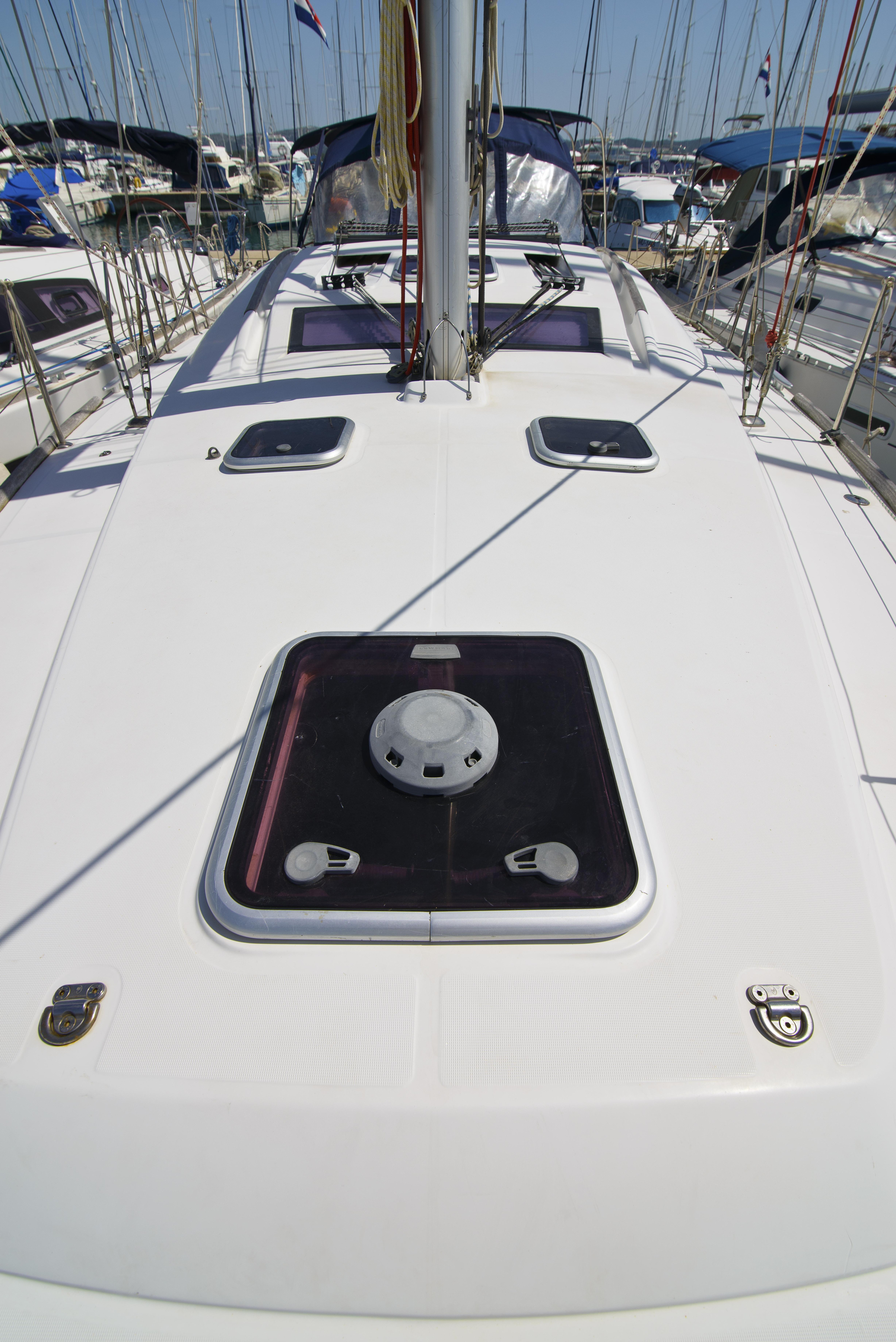 Photo #16 - Beneteau Oceanis 43 (Mataa) in Murter - 5410