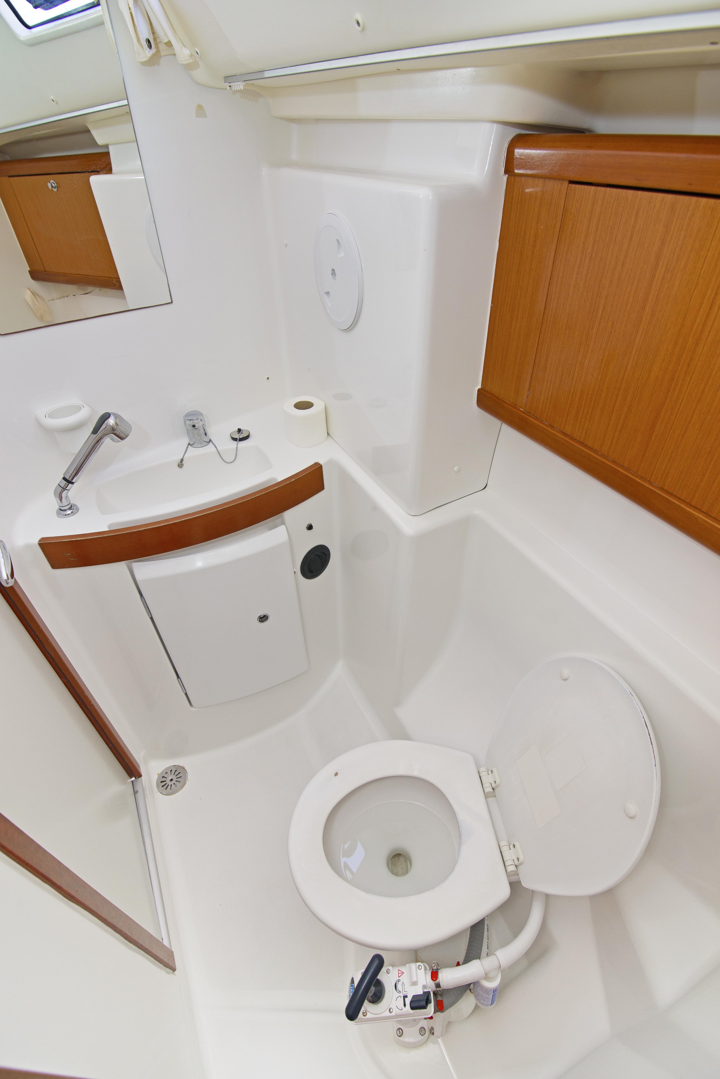 Photo #4 - Beneteau Oceanis 43 (Mataa) in Murter - 5410