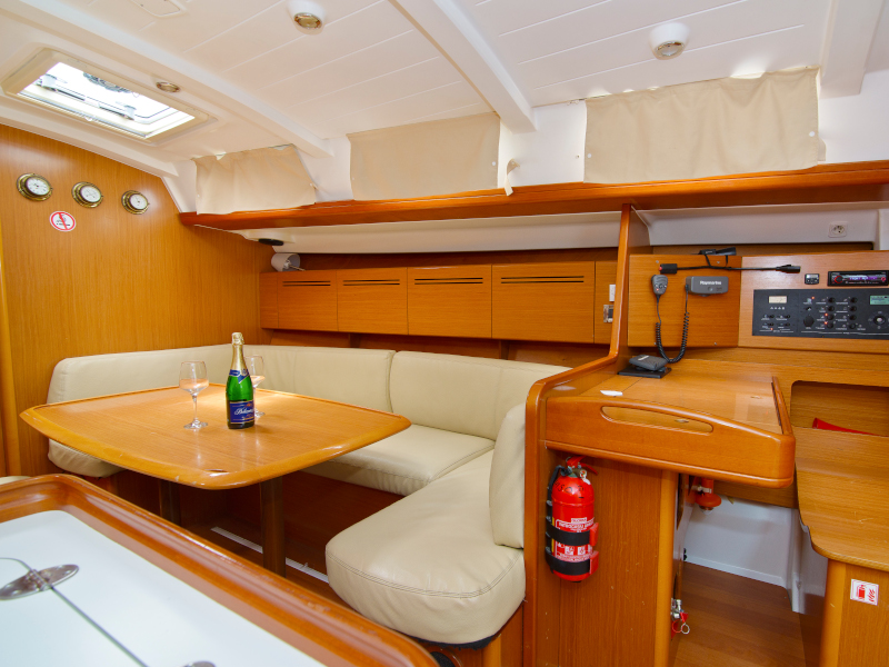 Photo #9 - Beneteau Cyclades 50.5 (SaPhiSo III) in Murter - 15620