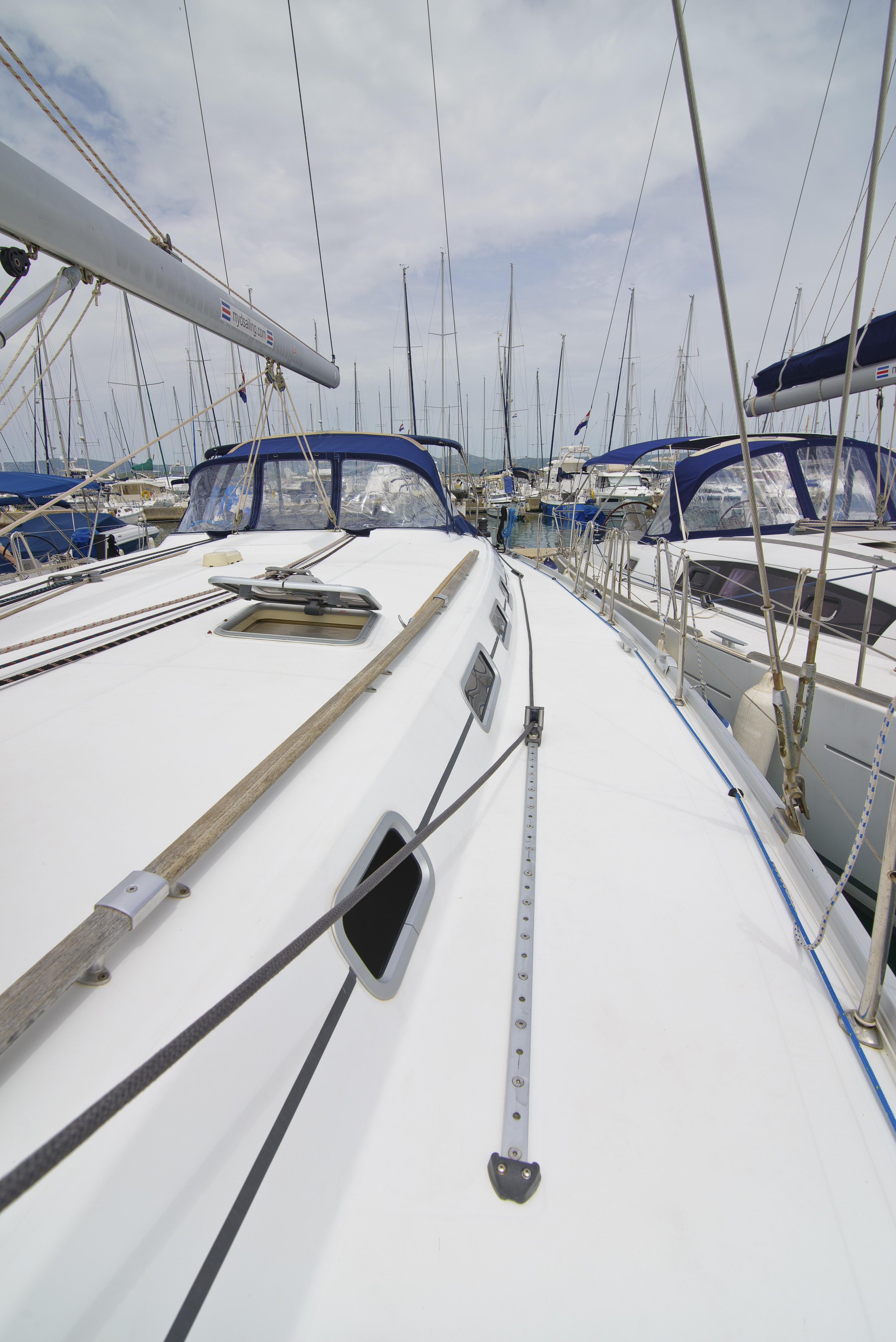 Photo #5 - Beneteau Cyclades 50.5 (SaPhiSo III) in Murter - 15620