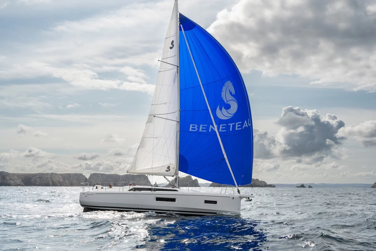Oceanis 37.1 (Vega)  - 5