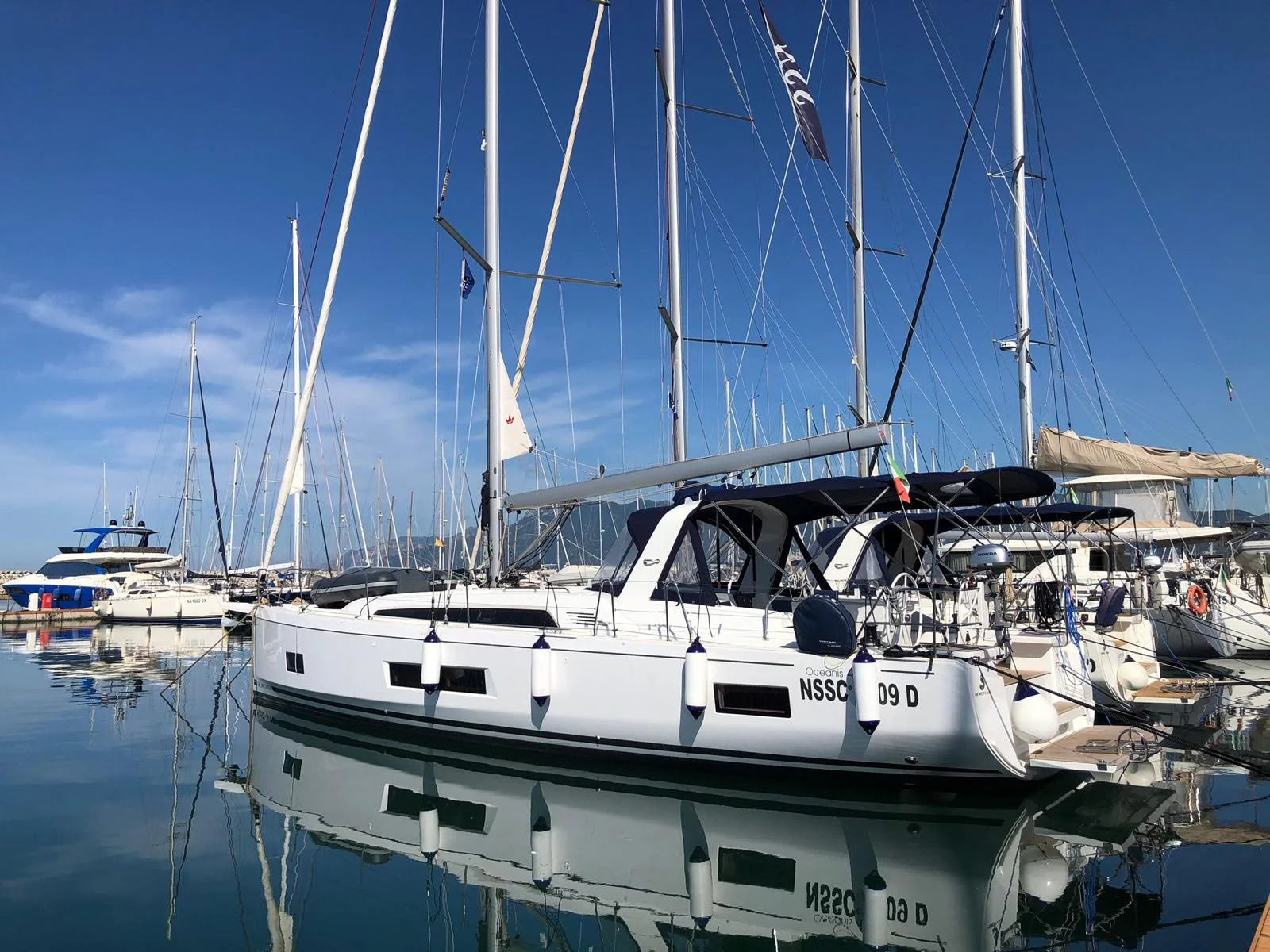 Oceanis 46.1 (3 cab) (Callisto)  - 12