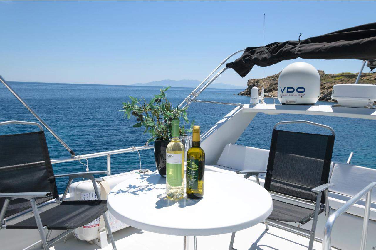 Photo #4 - Ferreti 47 Flybridge (Ferretti 47) en Mykonos - 17445