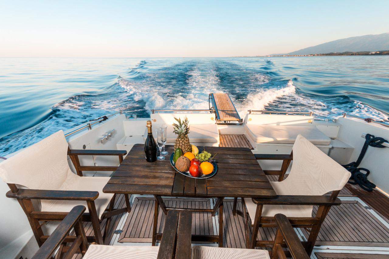 Photo #6 - Ferreti 47 Flybridge (Ferretti 47) en Mykonos - 17445