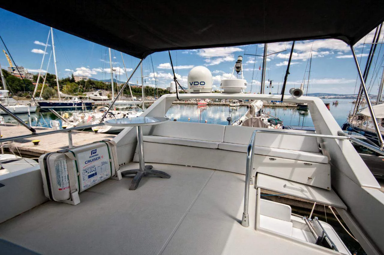 Ferreti 47 Flybridge (Ferretti 47)  - 10