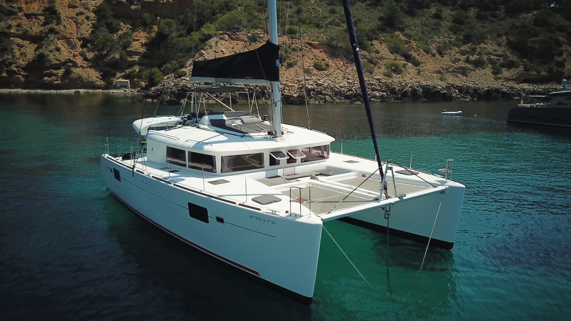 Photo #14 - Lagoon 450 Flybridge (Fornes) in Talamanca - 15848