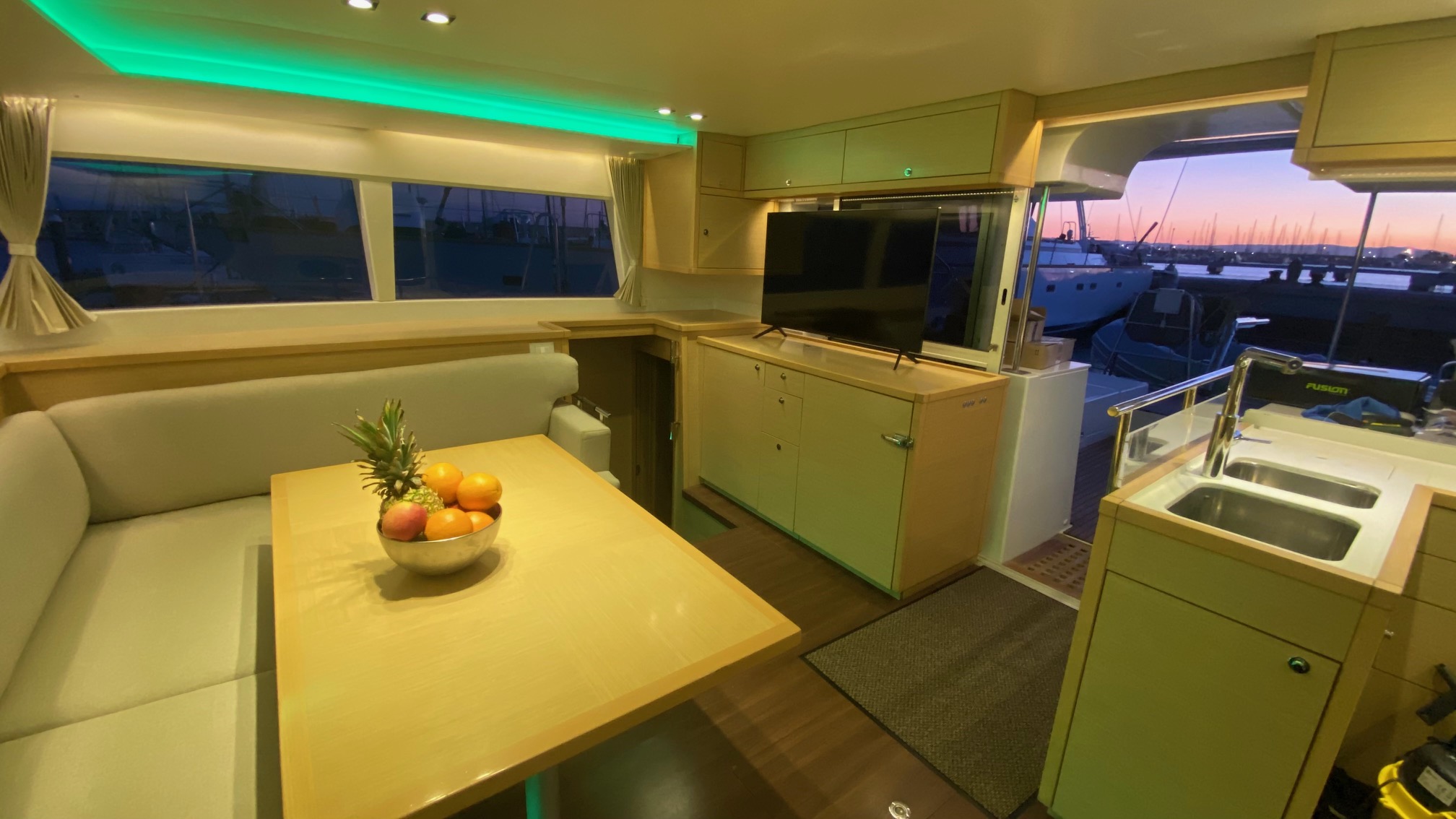 Photo #12 - Lagoon 450 Flybridge (Fornes) in Talamanca - 15848