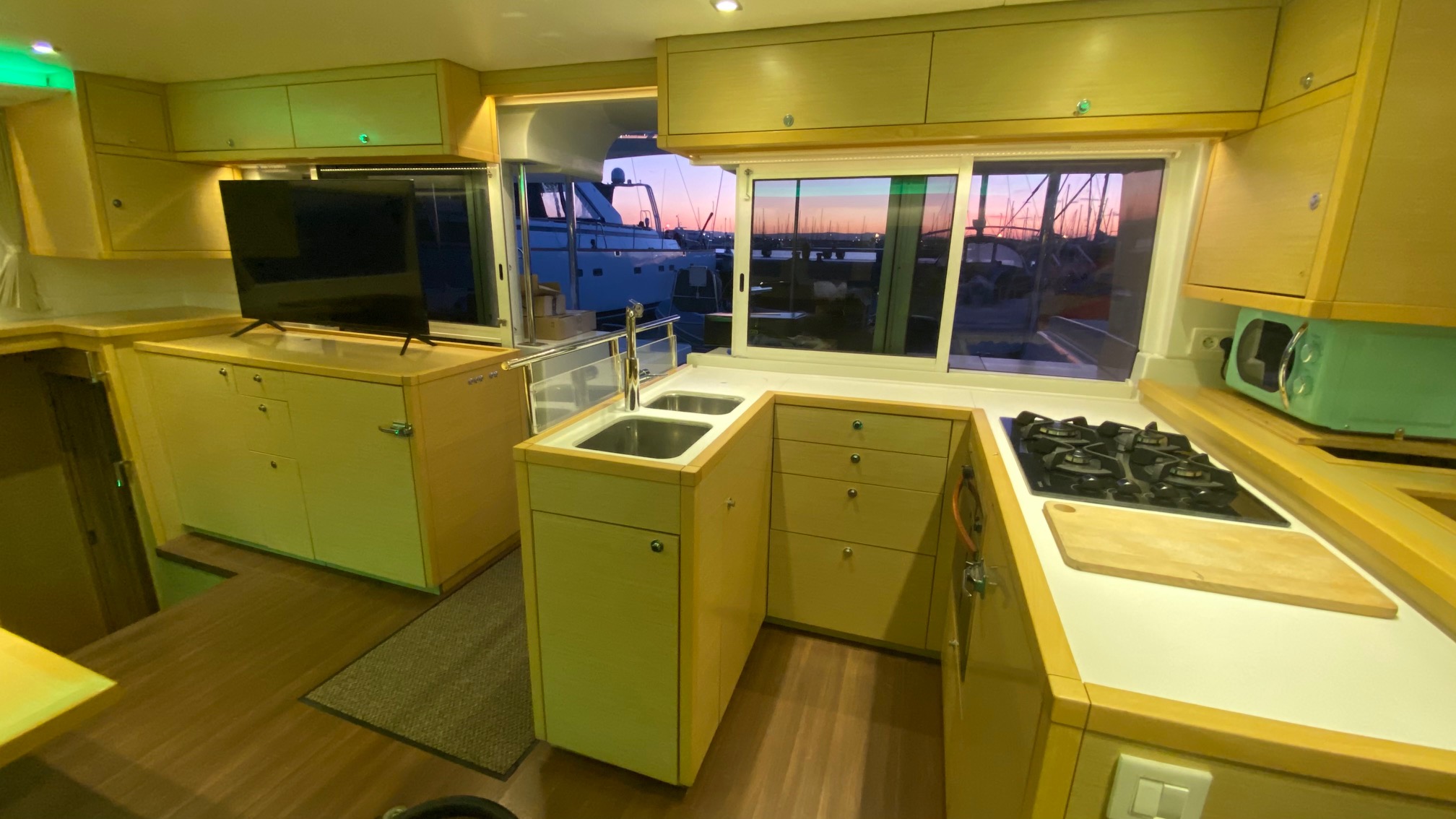 Photo #16 - Lagoon 450 Flybridge (Fornes) in Talamanca - 15848