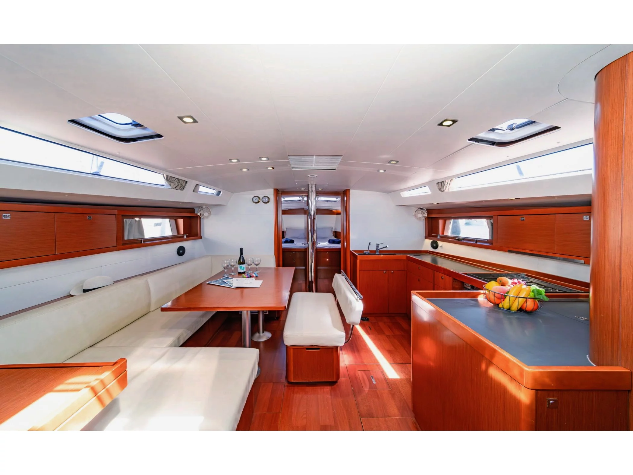 Beneteau Oceanis 48 (JACKPOT) Interior image - 10
