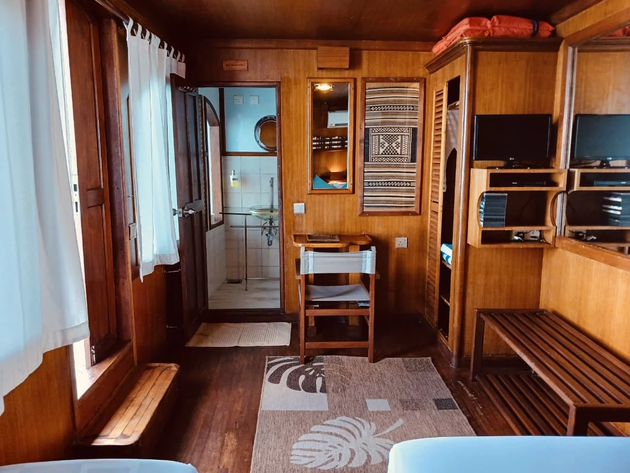 Dhoni 6 pax (Stella 2) Interior image - 7