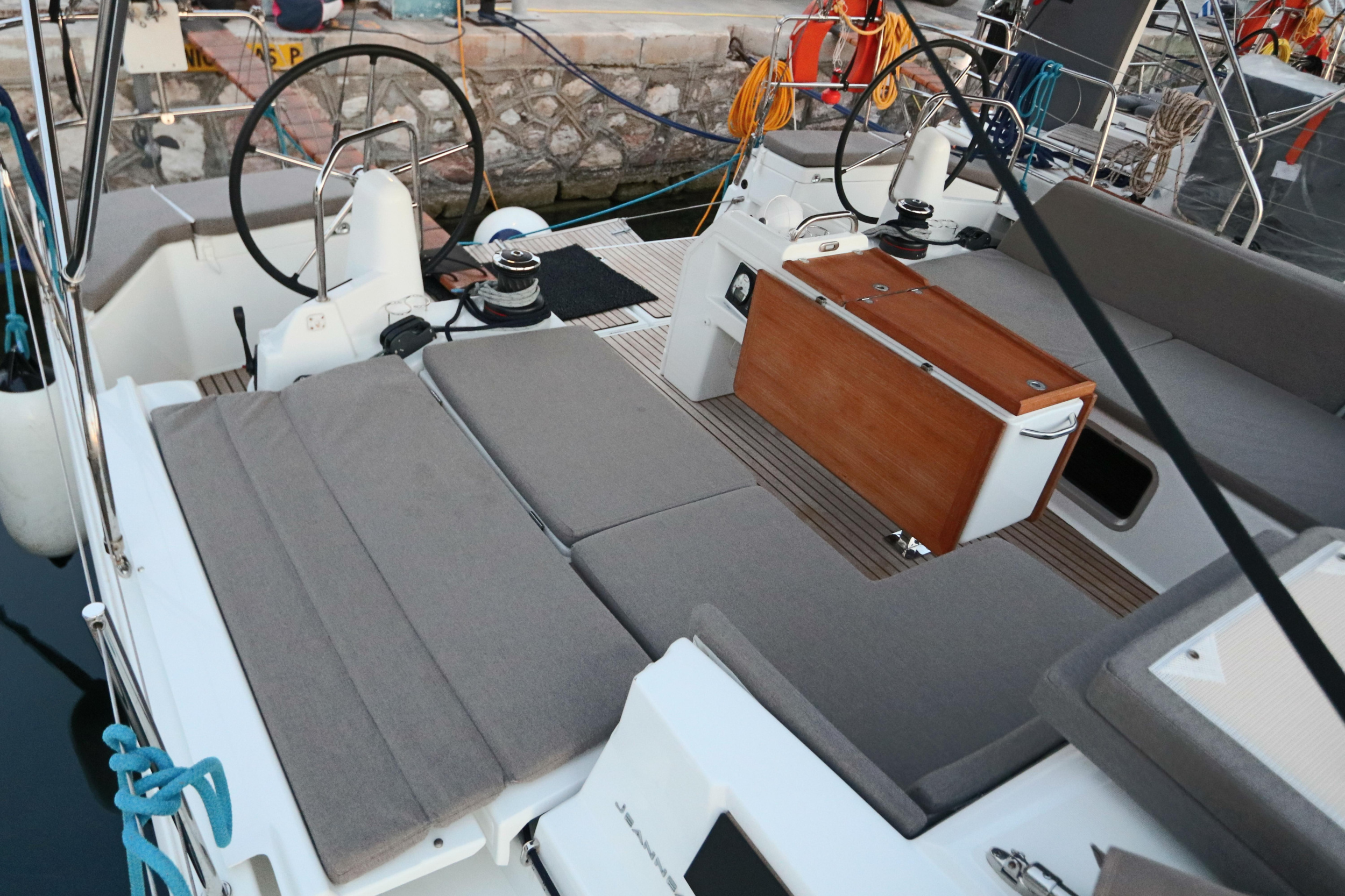 Photo #5 - Sun Odyssey 490 (Aqua Fun) in Lavrion - 17173