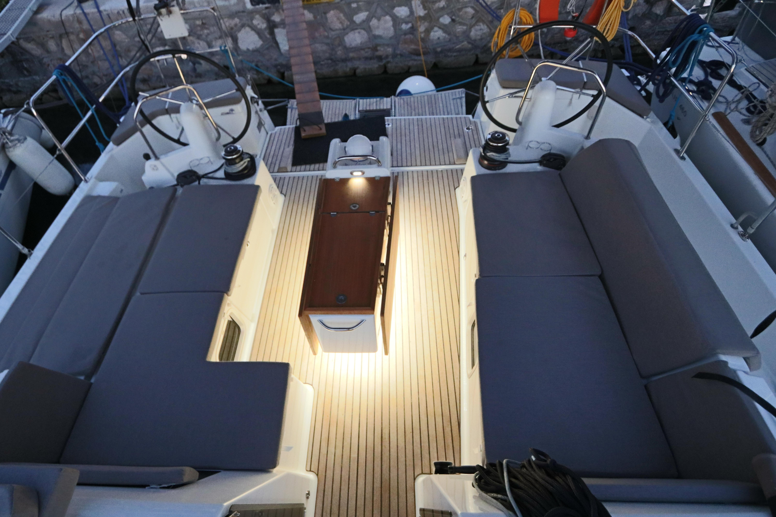 Photo #10 - Sun Odyssey 490 (Aqua Fun) in Lavrion - 17173