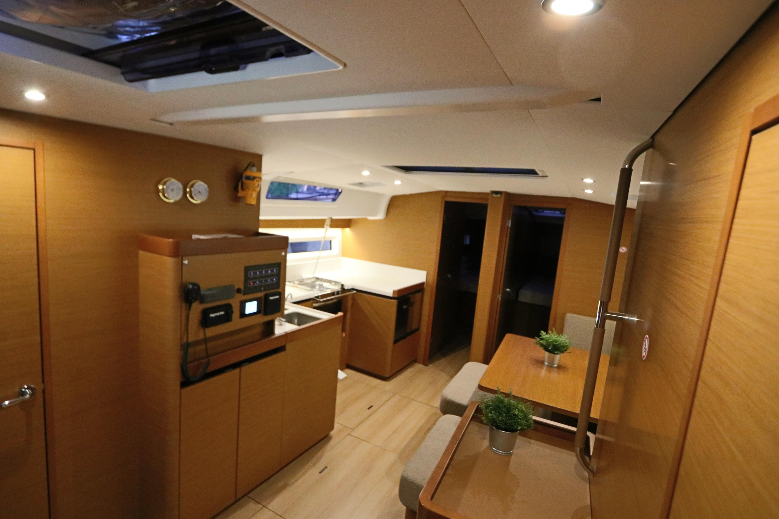 Photo #6 - Sun Odyssey 490 (Aqua Fun) in Lavrion - 17173
