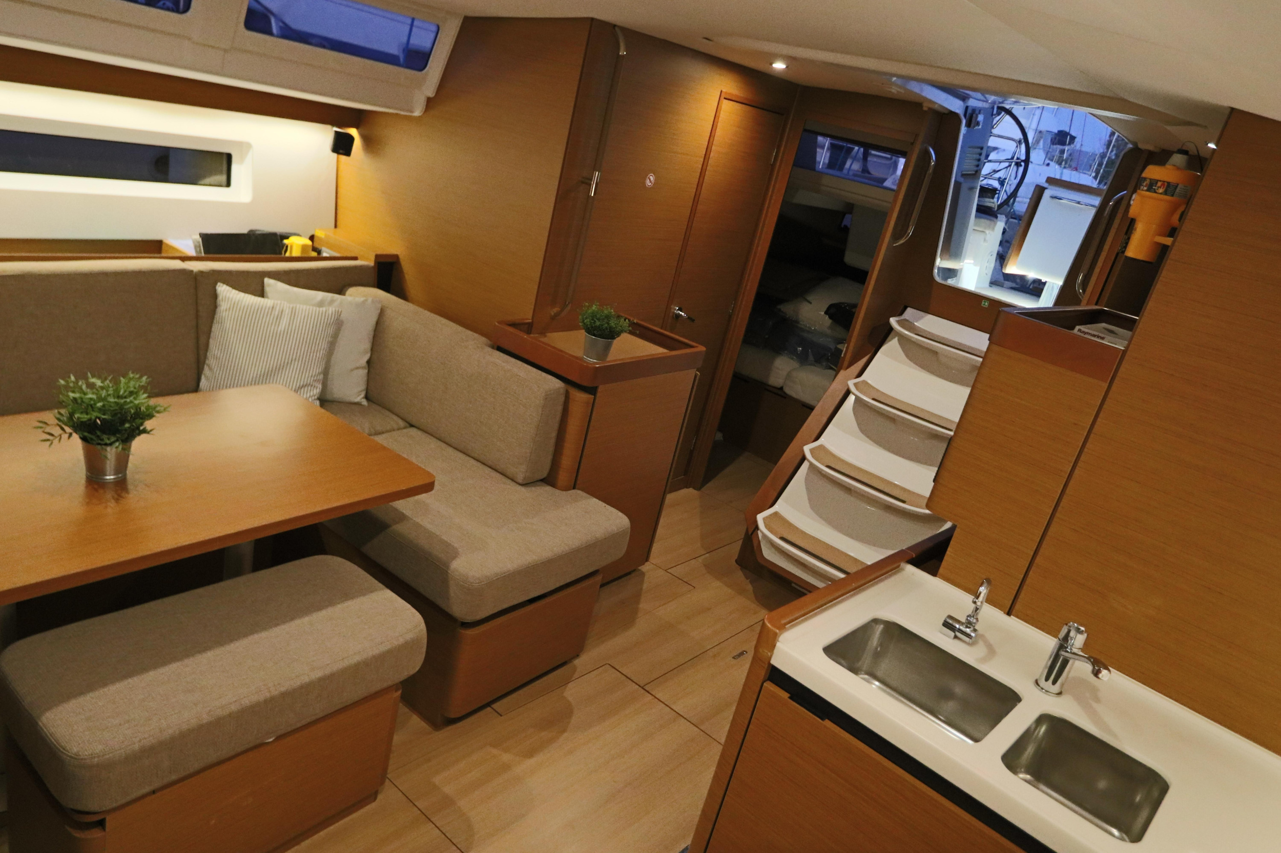 Photo #9 - Sun Odyssey 490 (Aqua Fun) in Lavrion - 17173