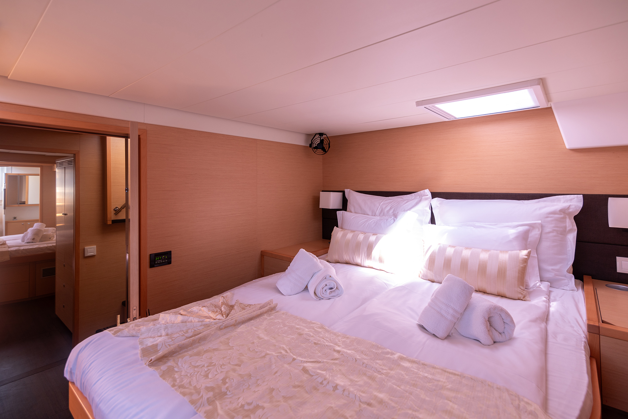 Photo #9 - Lagoon 560 S2 (TOPAZ) in Split - 20971