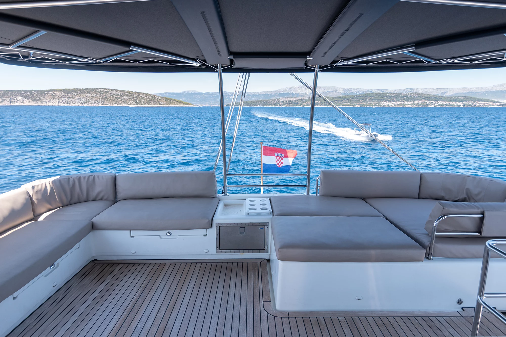 Lagoon 560 S2 (TOPAZ)  - 18