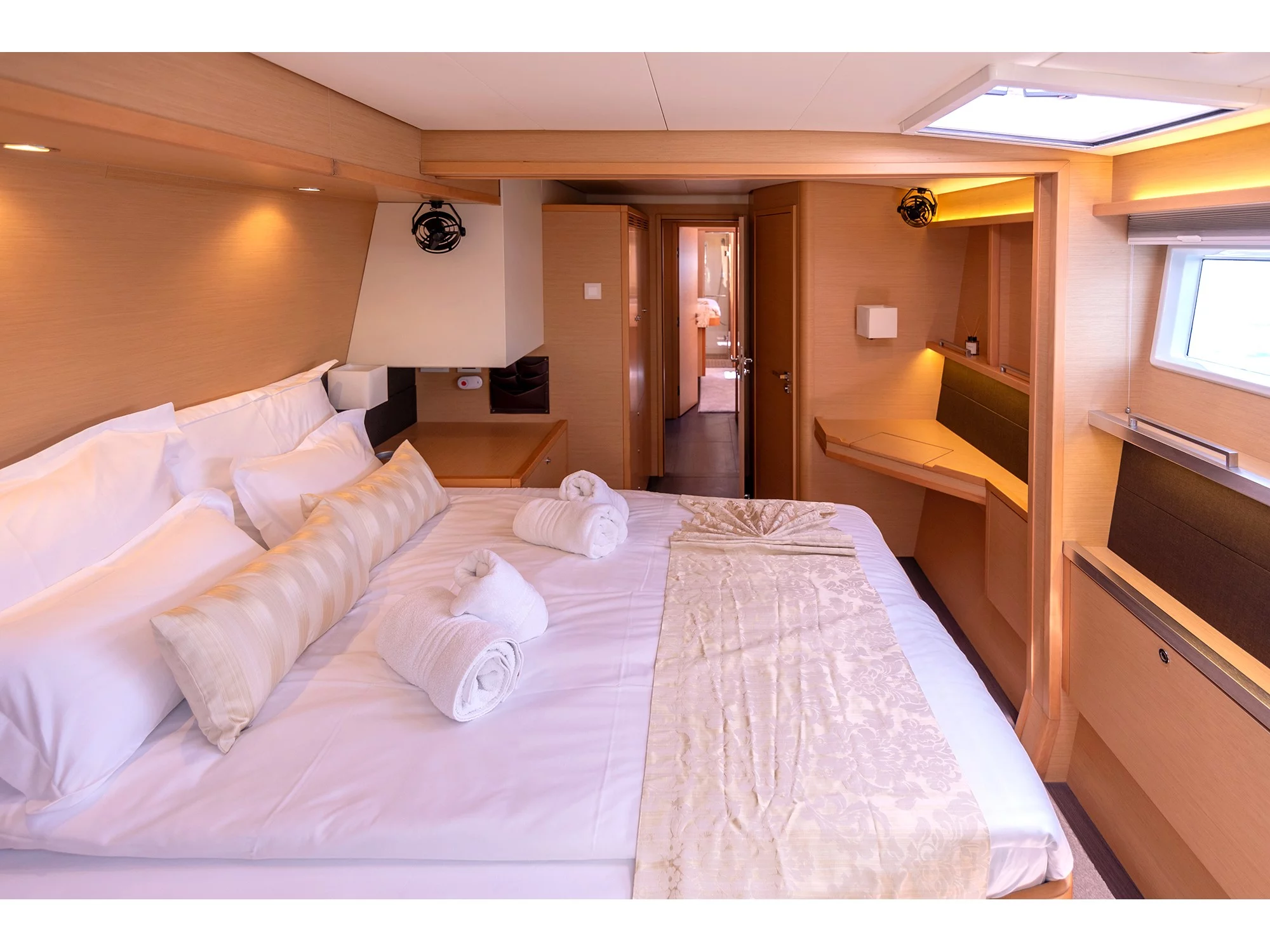 Lagoon 560 S2 (TOPAZ) Interior image - 4