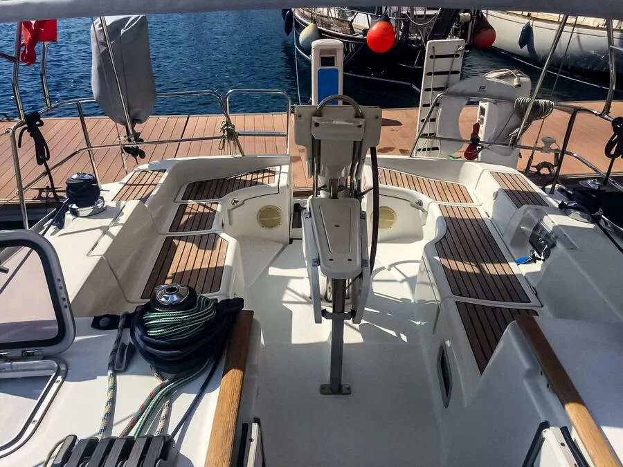 Oceanis Clipper 393 (Victory Sail)  - 9