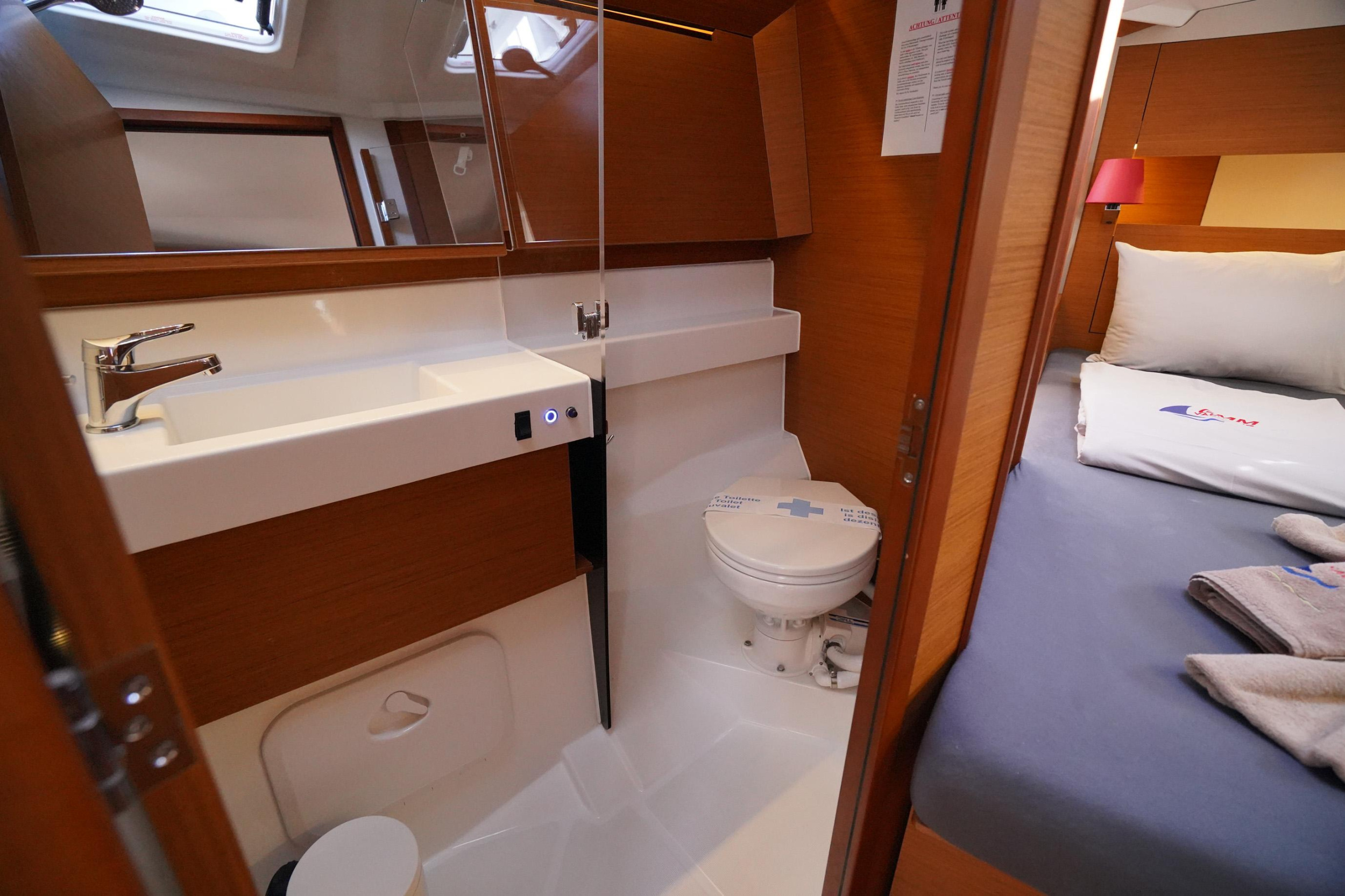 Photo #26 - Sun Odyssey 410 (Free Me) in Marmaris - 13146