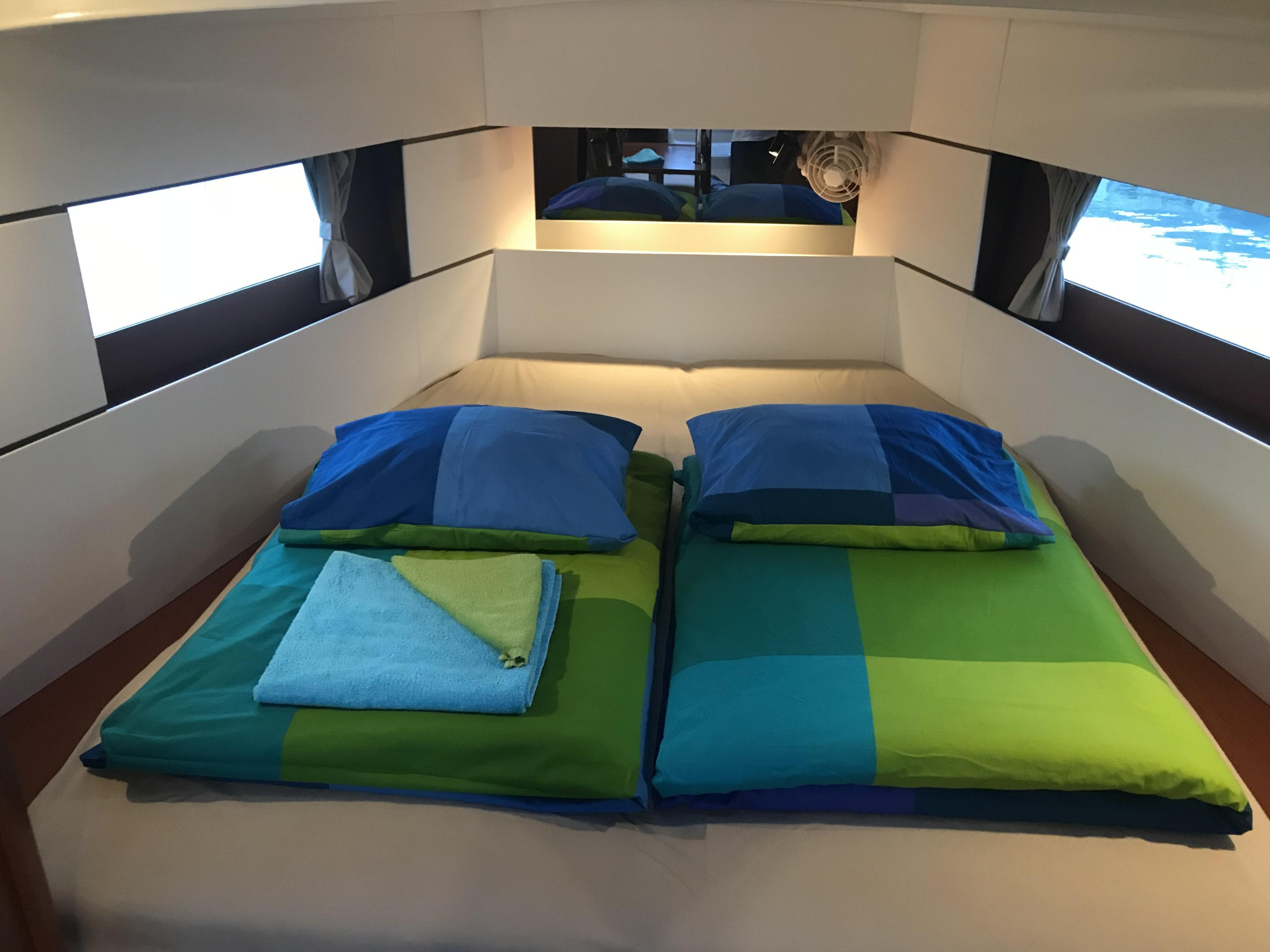 Photo #5 - Oceanis 38.1 (Baby Dory) en Baska Voda - 17394