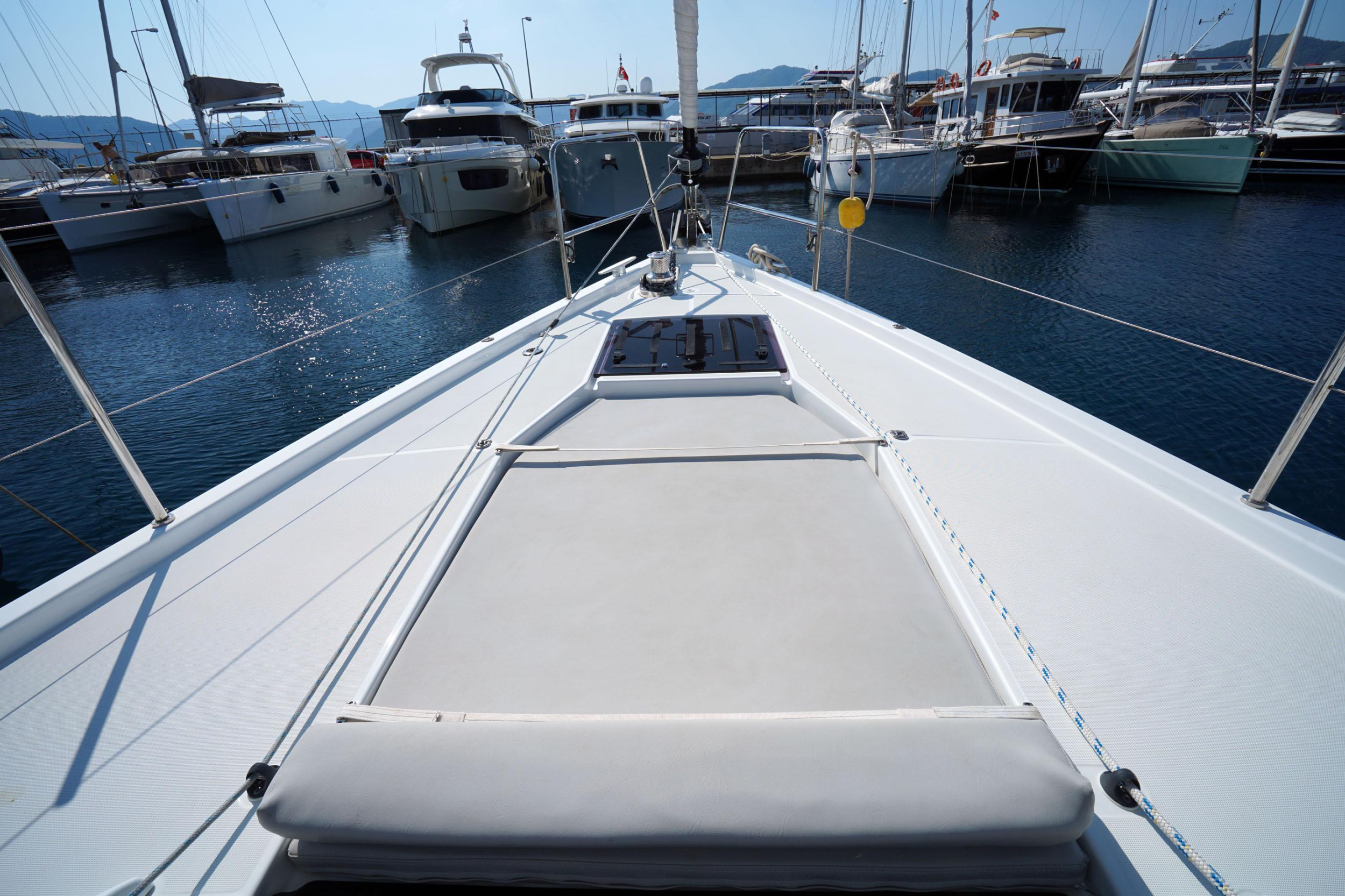 Photo #7 - Jeanneau 54 (Cappuccino Due) in Marmaris - 13592